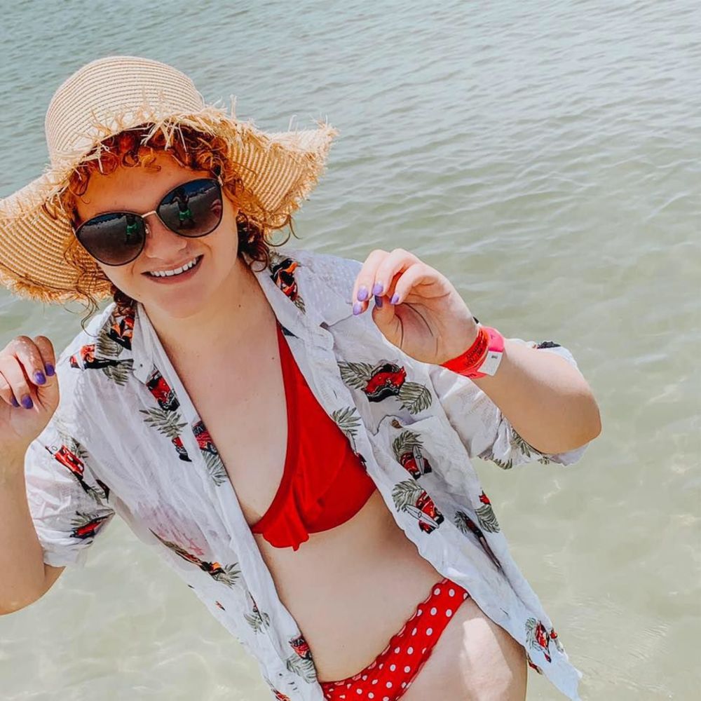 Meet your Posher, Elizabeth